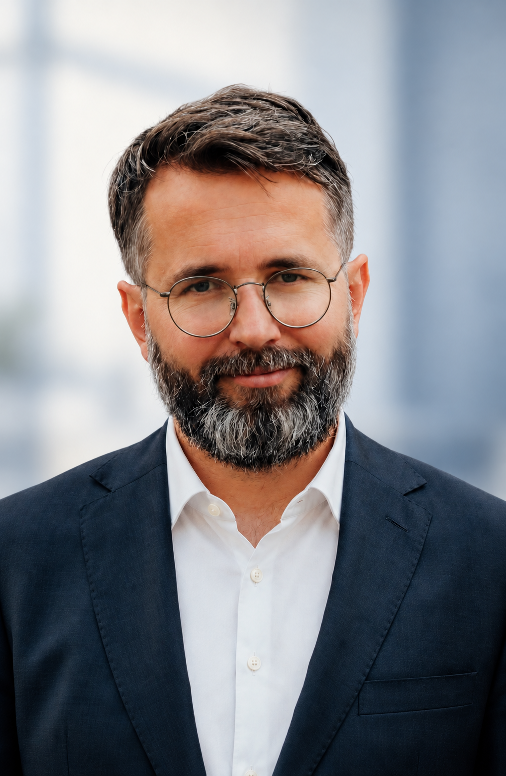 Karol Czubkowski — radca prawny stojący za Mocnymi Markami